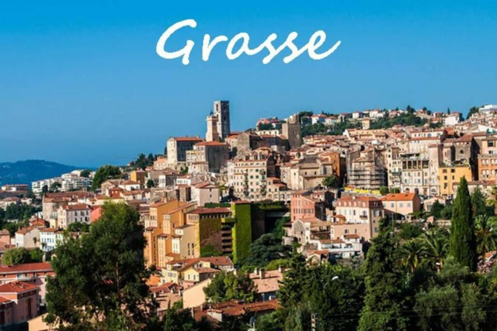 La Loveroom Bdsm Grassoise "La Chambre Des Desirs" Grasse Exterior photo